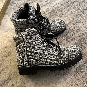 Montelliana Tweed Boots